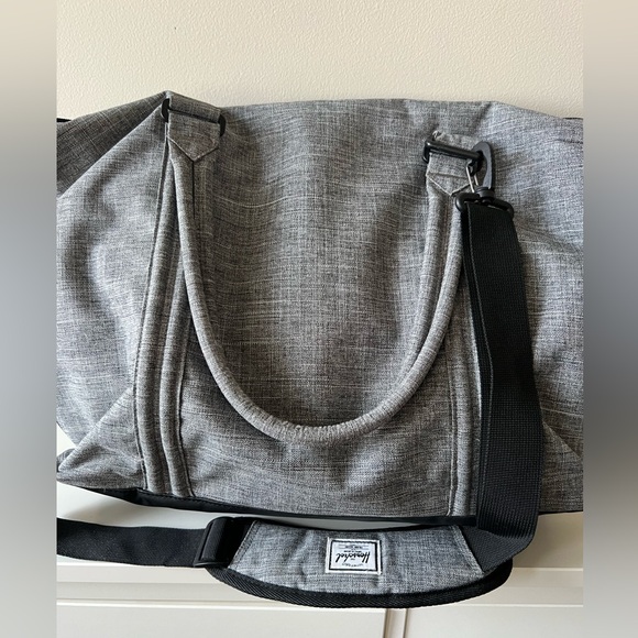 Herschel Supply Company Strand Diaper Bag 24L - Picture 2 of 7